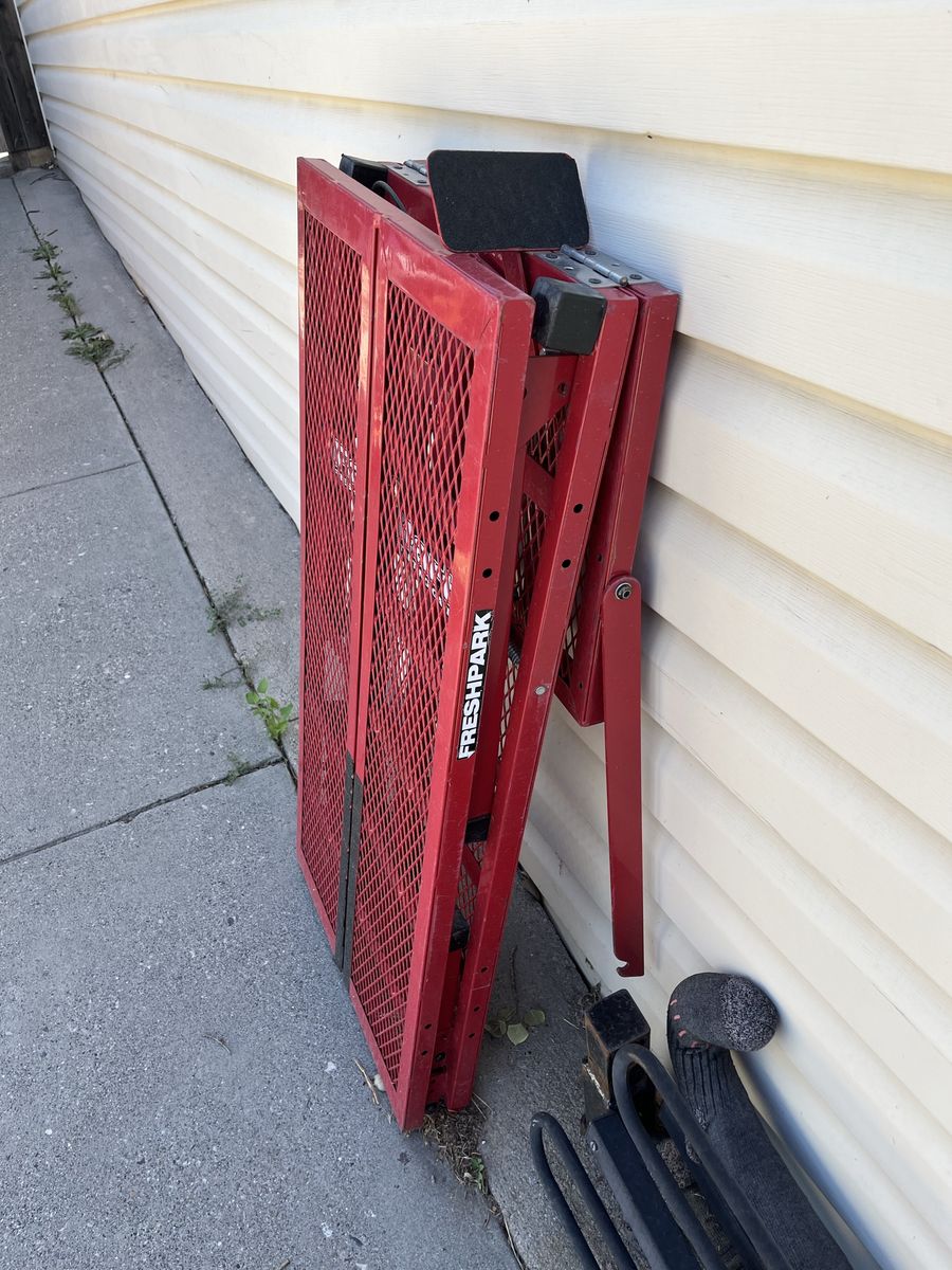 Freshpark Red Portable & Foldable / BMX gate
