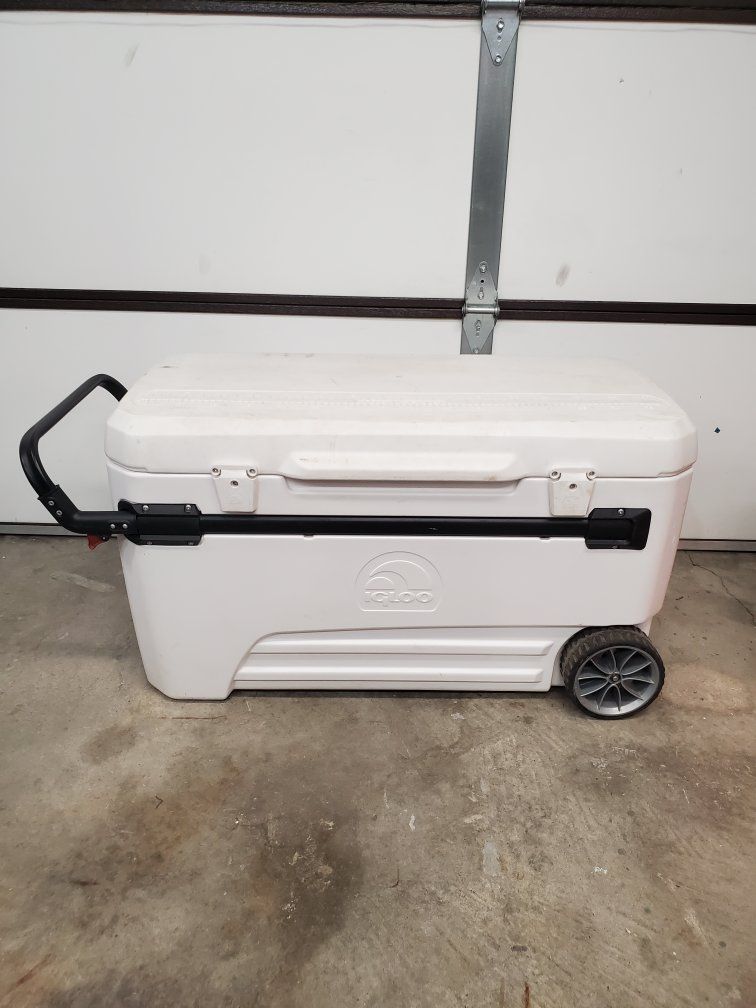 Igloo 110 Quart Rolling Cooler w/ Extendable Handle