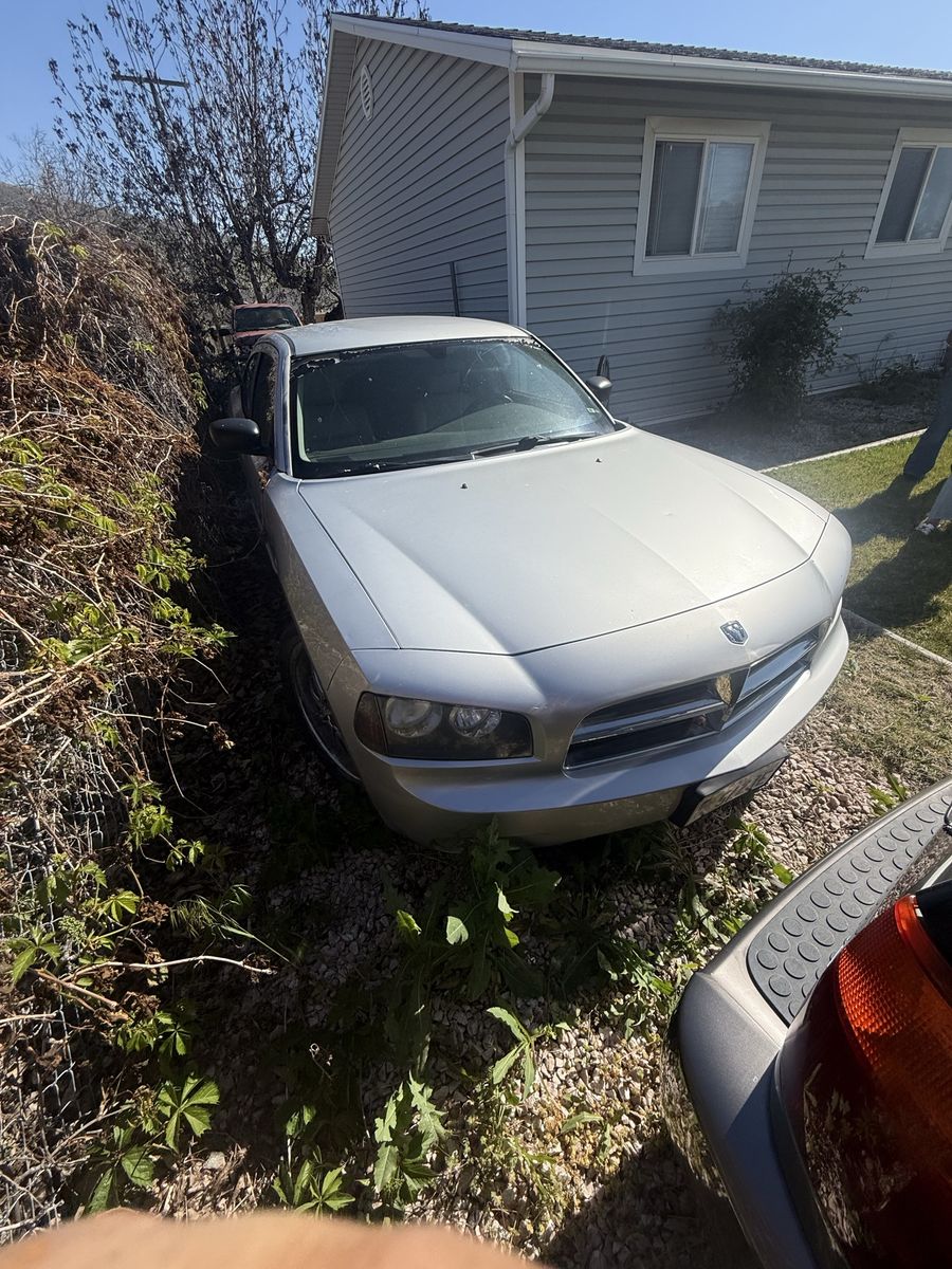 2006 Charger 750 obo
