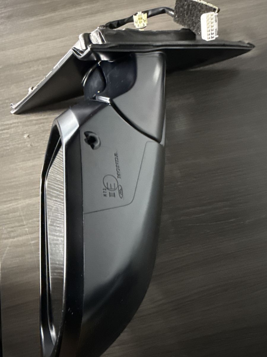 Main image 4