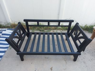Stylish Extendable Black Wooden Garden Furniture – Modern & Durable