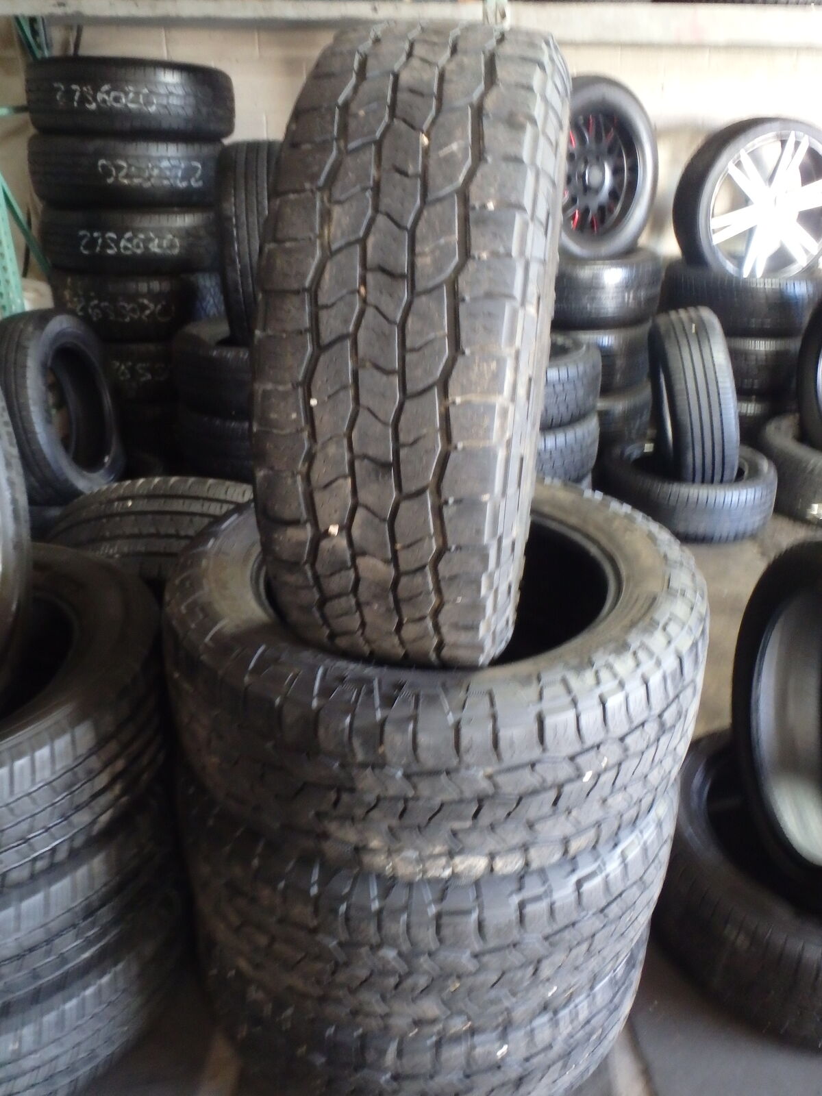 275/55R20  COOPER DISCOVERER AT3 SET OF USED TIRES