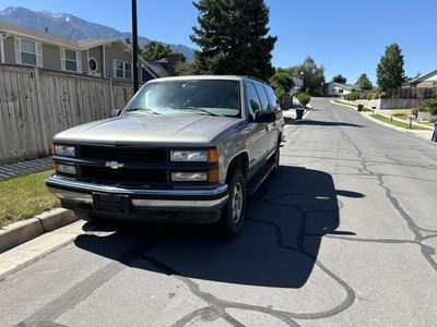 1999 Chevrolet Suburban LT
