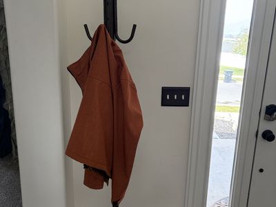 Standing coat rack
