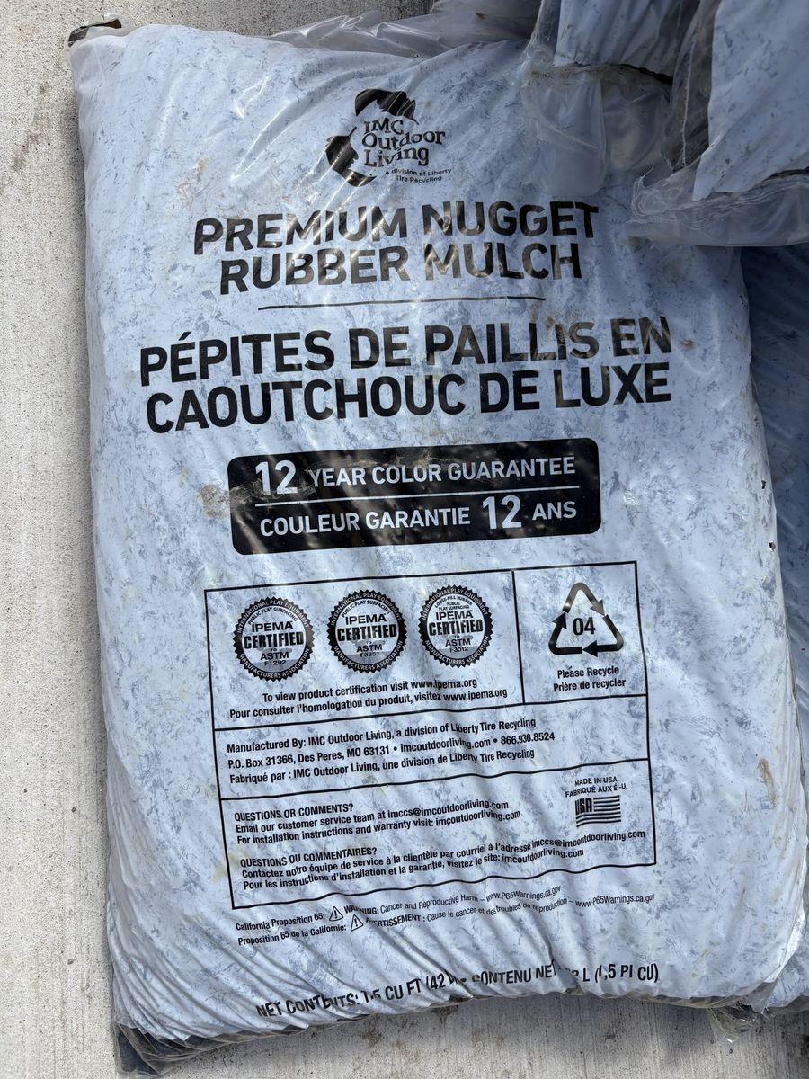 IMC Outdoor Living Premium Nugget Rubber Mulch - 0.8 cu ft Bag, 12-Year Color Guarantee