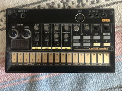 Korg Volca Beats Analog Rhythm Synthesizer Drum Machine