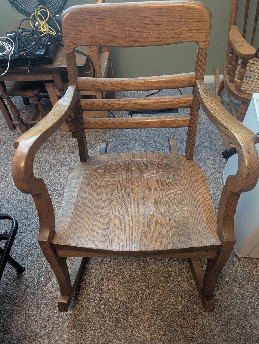 Antique rocker.oak