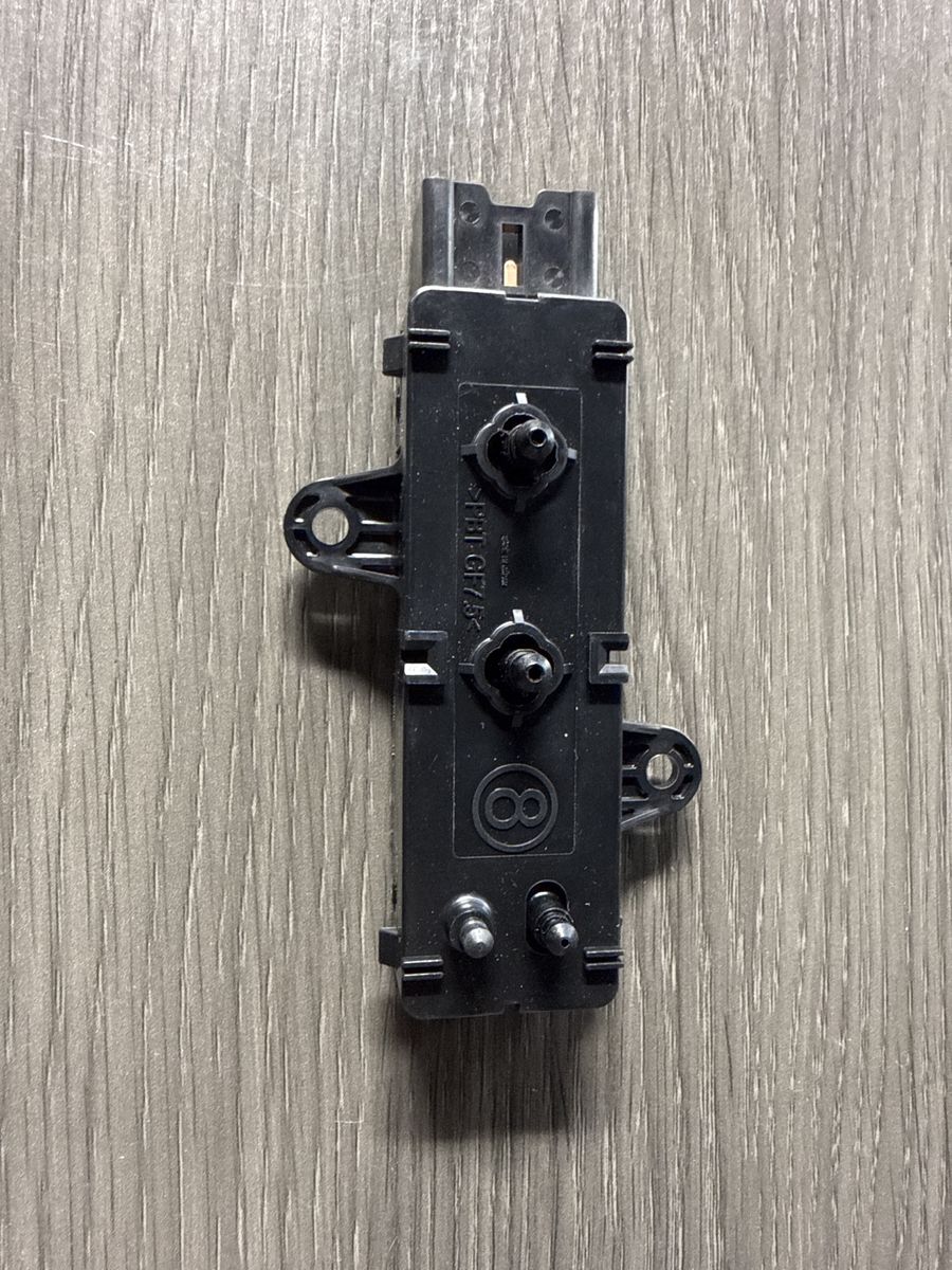 OEM Nissan Switch