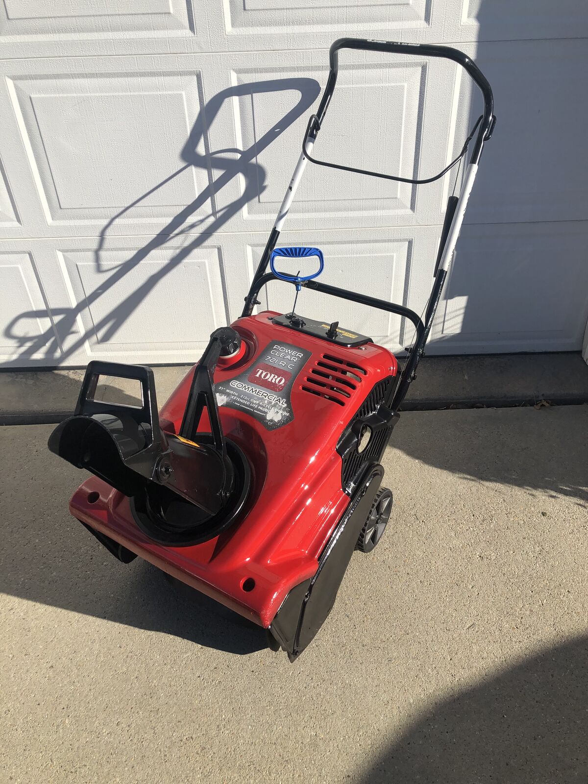TORO 721 R-C COMMERCIAL POWER CLEAR SNOWBLOWER