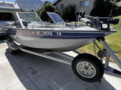 1993 Princecraft Super Pro 166