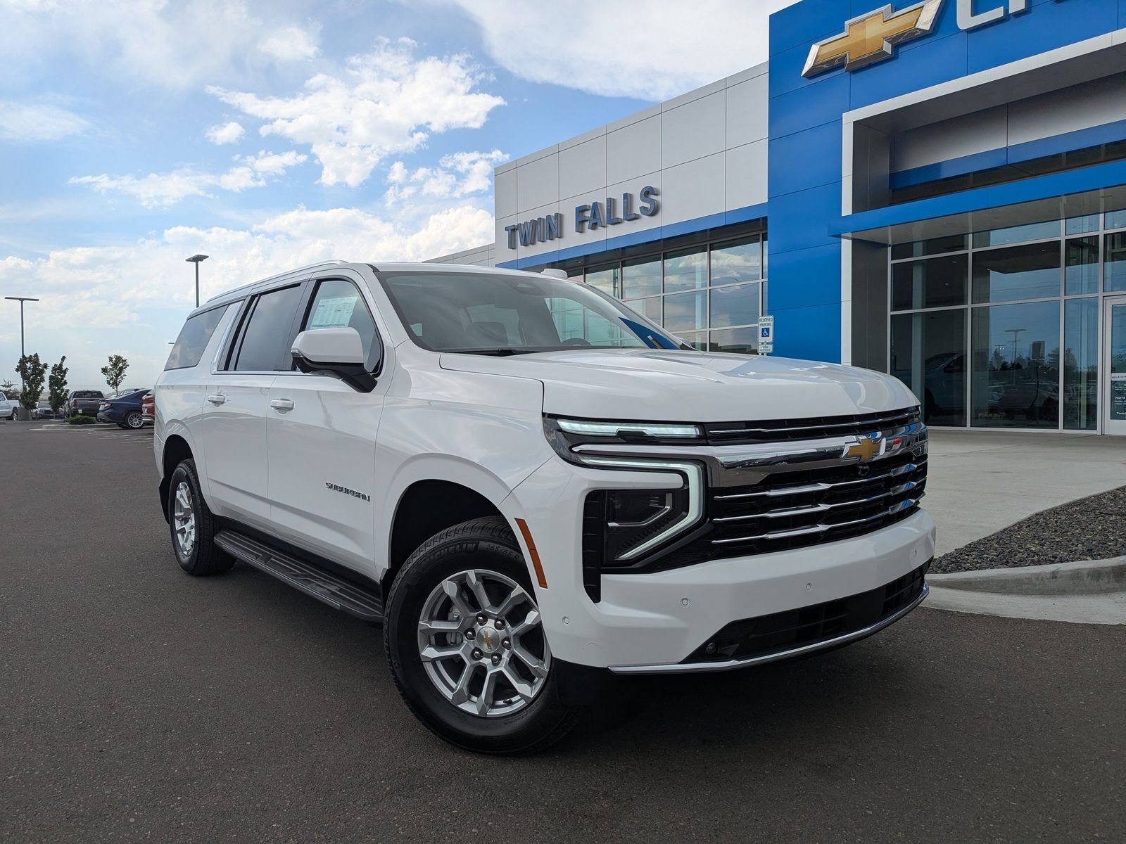 2026 Chevrolet Suburban LT