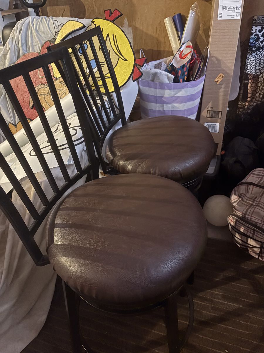 (2) Barstools
