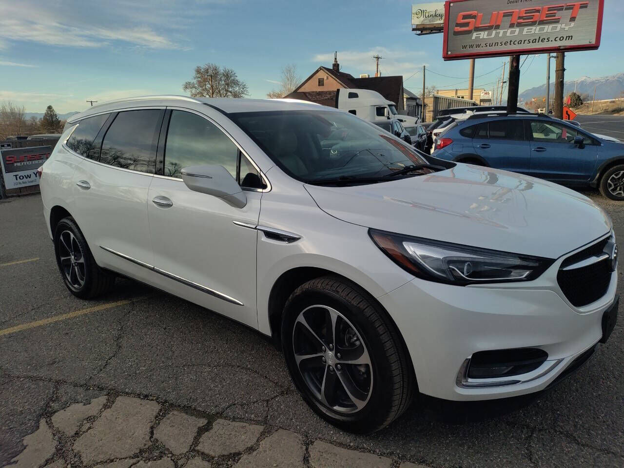 2020 Buick Enclave Essence