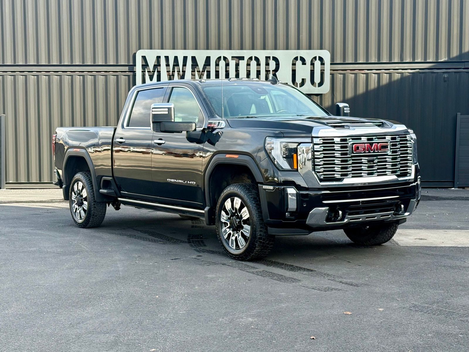 2024 GMC Sierra 3500HD Denali