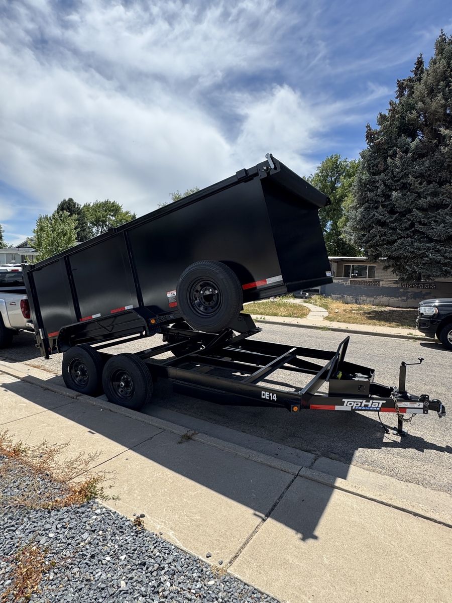 ***BRAND NEW NEVER USED Top Hat Trailers DE14 Black Dump Trailer with Dual Axles (7Wx14Lx4H)