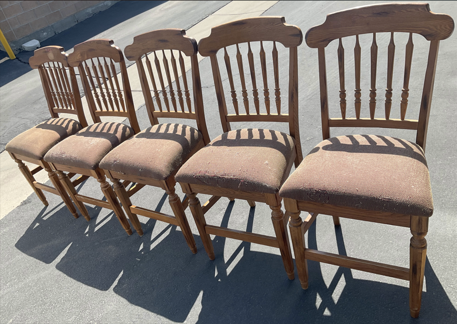 5 Matching Wooden Bar Stools - Country Farmhouse Swivel Pub Chairs