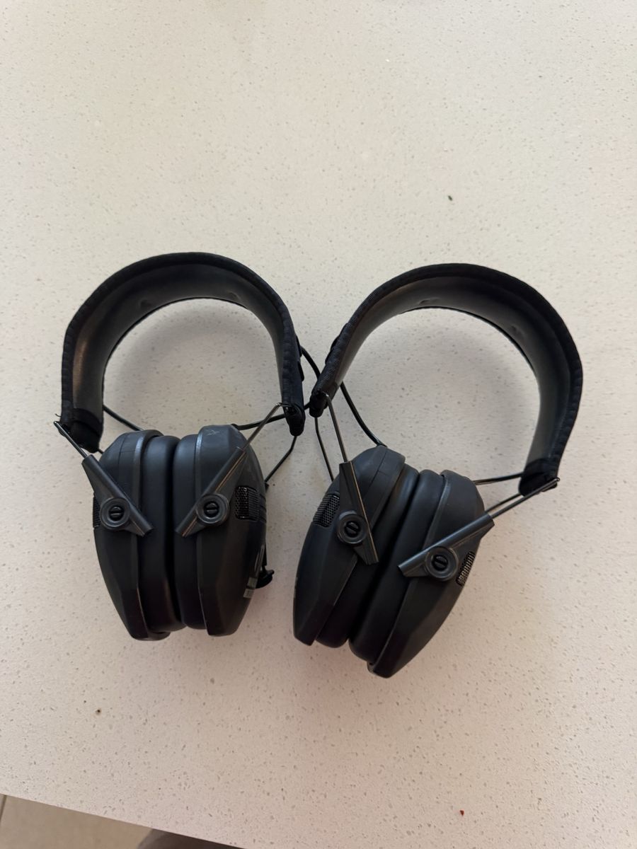 Walkers Razor Slim Electronic Ear Muffs (2)