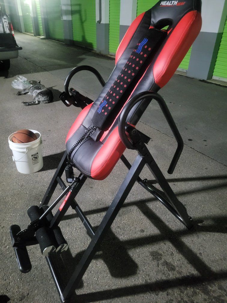 Health Gear Inversion Table ITM4.0 Black/Red - Lumbar Support, Heat & Massage Therapy