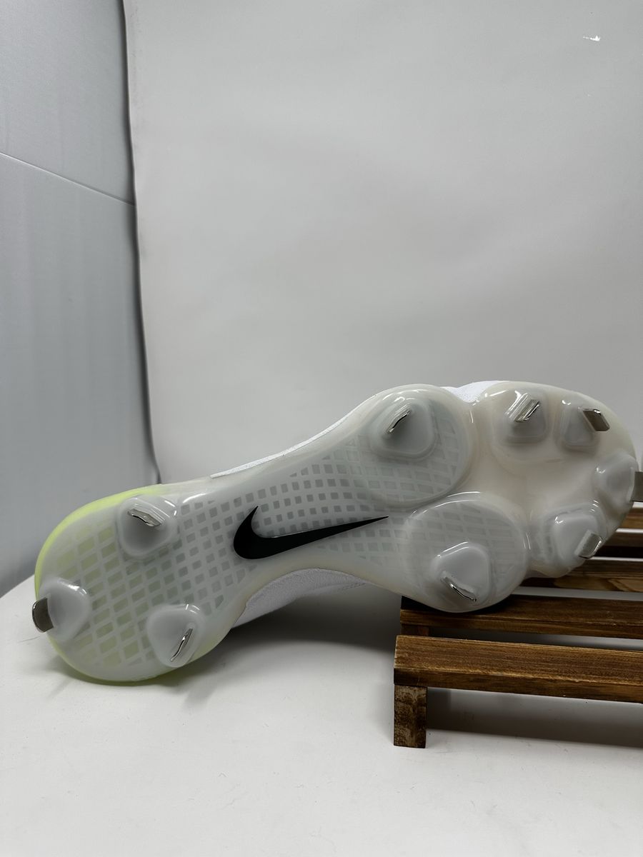 Main image 8