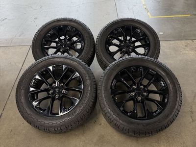 NEW 2025 jeep gladiator OEM 20in wheels/ 275/55/20