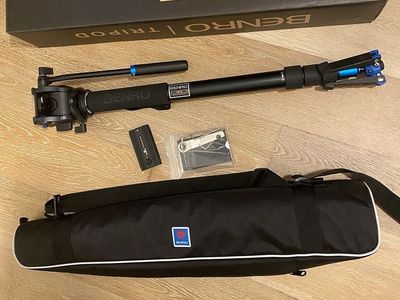 Benro Monopod with Case