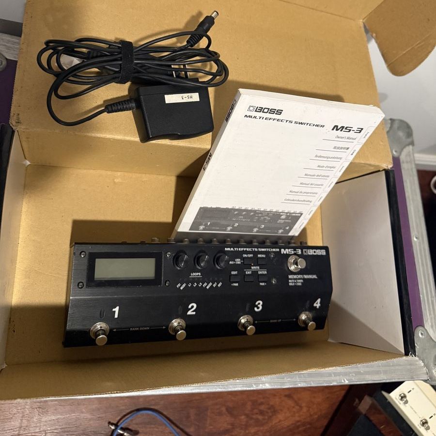 BOSS MS-3 multi effects loop switcher