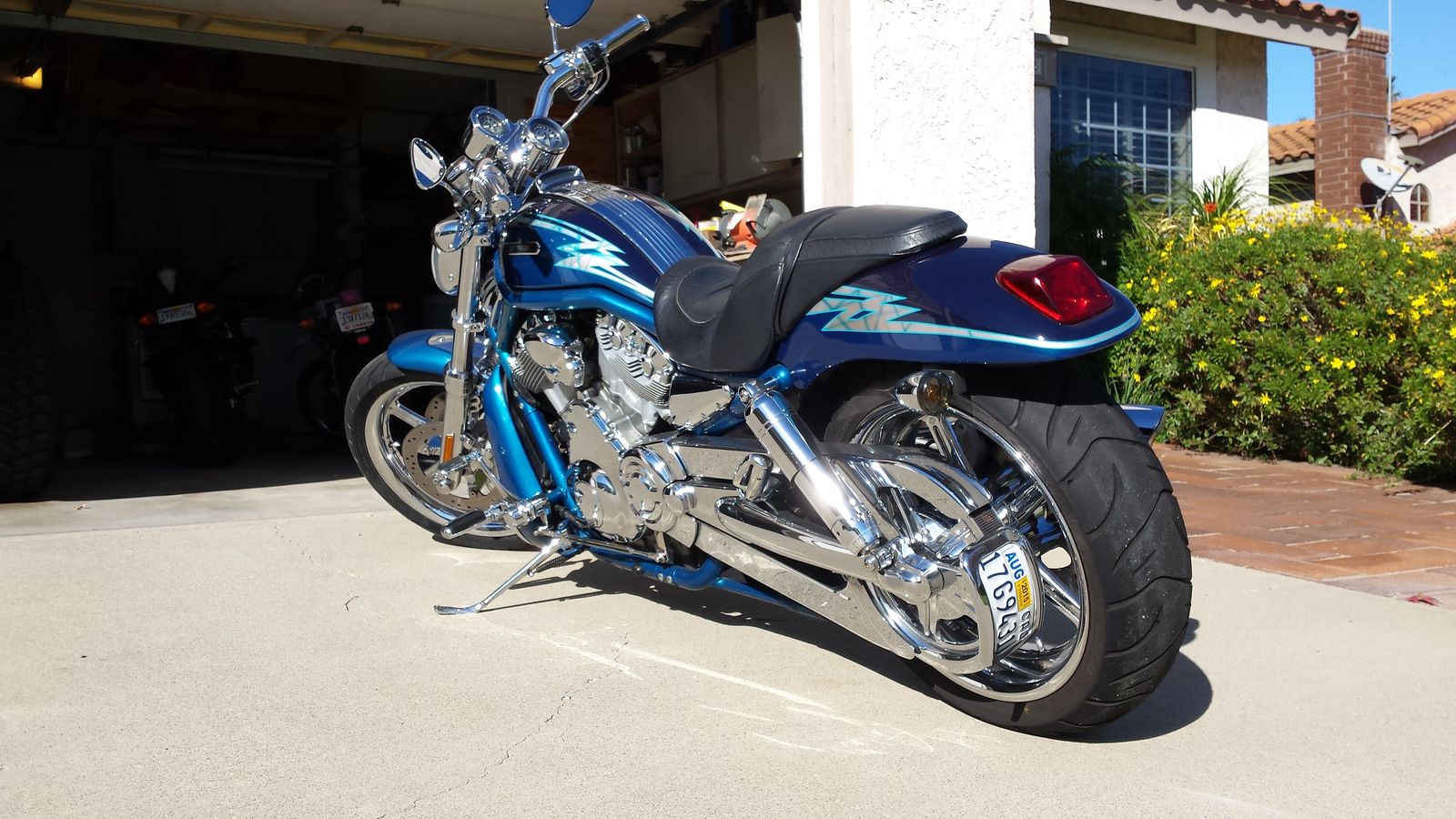 2005 VROD Motorcycle VRSCSE Custom Vehicle Operations For Sale
