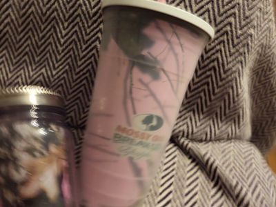 Mossy Oak Break-Up Lifestyles Pink Camo Tumbler with Lid and Straw