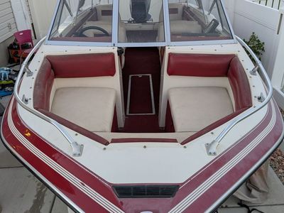 1987 Glastron Conroy Z-17