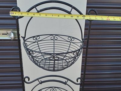 3-Tier Metal Wire Basket Stand Floor Display Produce Storage Rack