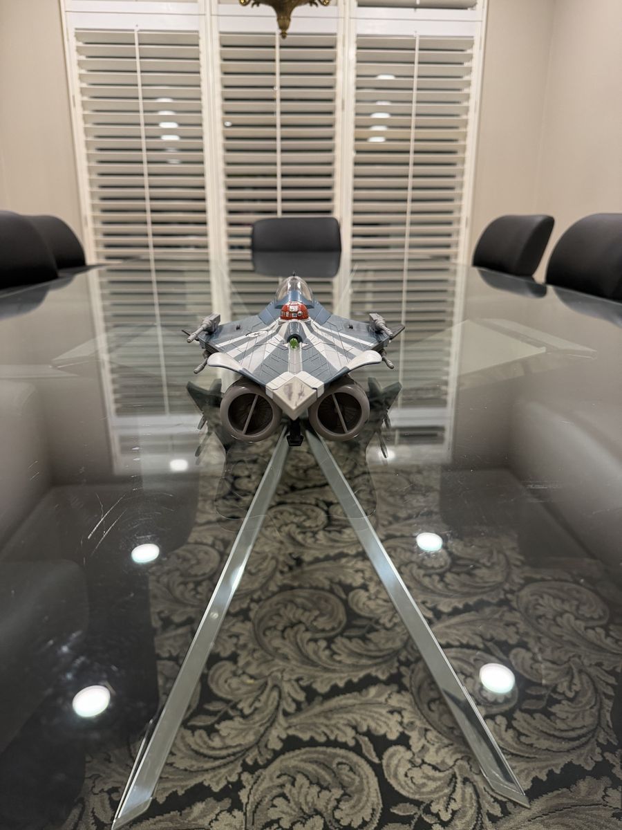 Main image 6