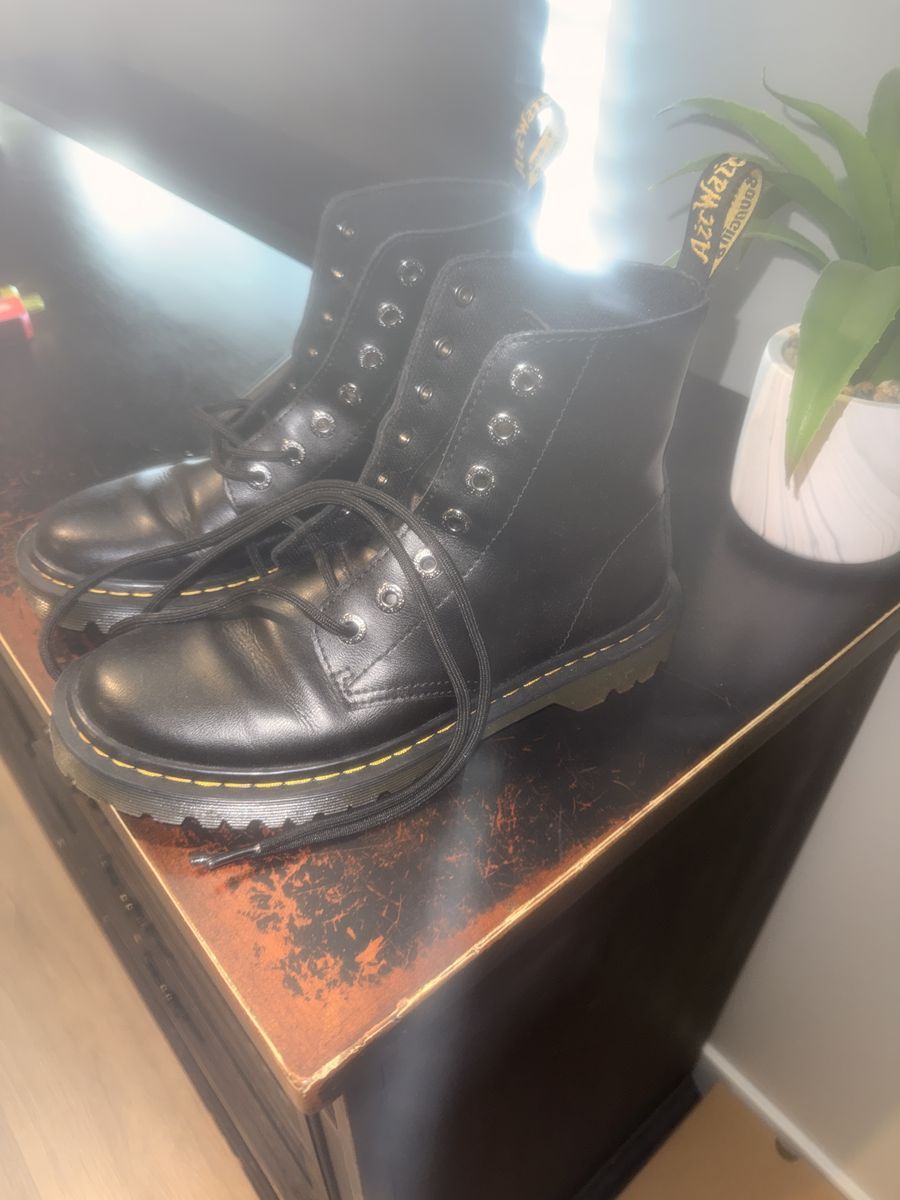 Doc Marten Size7 1460 Smooth Leather Lace Up Boots