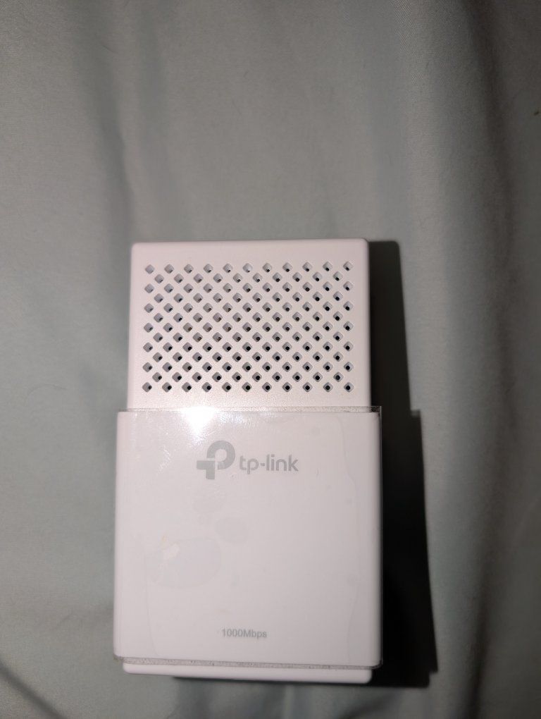 Set of 2: tp link powerline adapter wifi