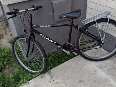 Giant 21 speed Boulder