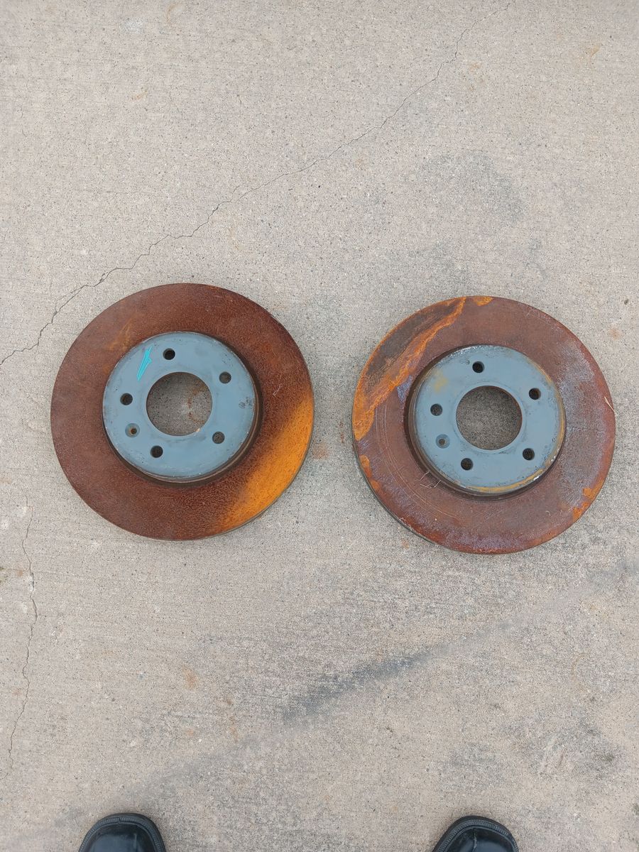 2005 Chevy Equinox  brake disks