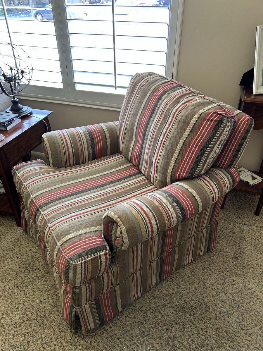 Swivel rocker