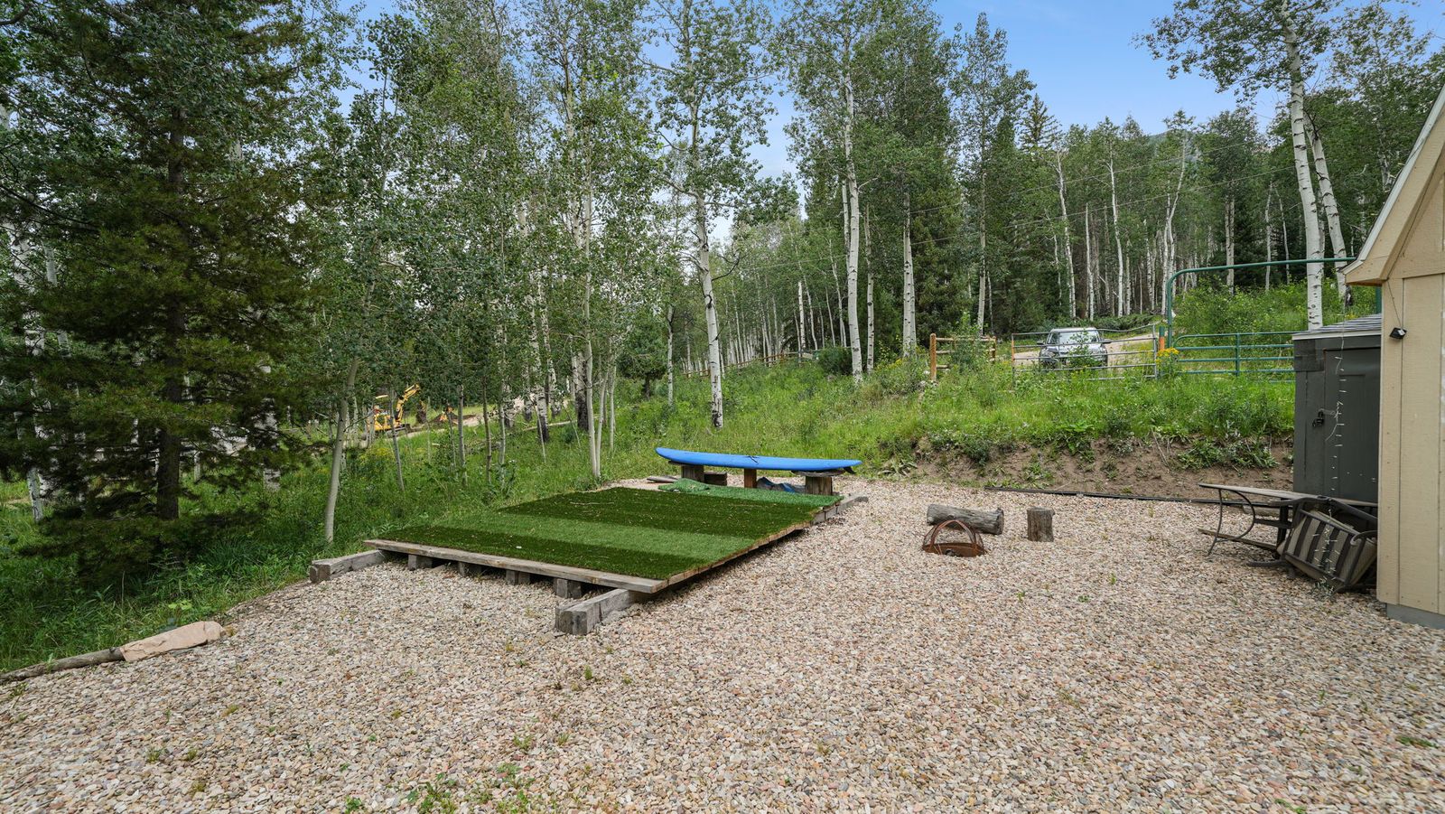 Main image 10