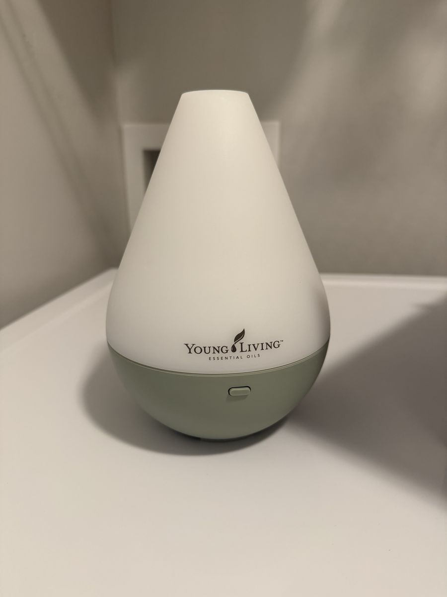 Young Living Dewdrop Diffuser