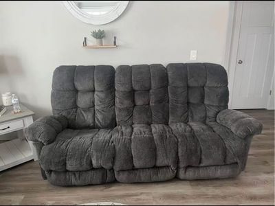 Reclining/rocking Couches