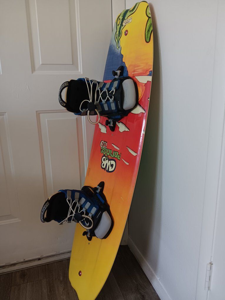 CWB Paradise 129 Wakeboard with Hyperlite Spin Bindings