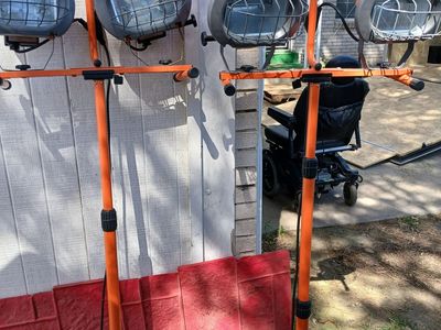 HDX shop light's