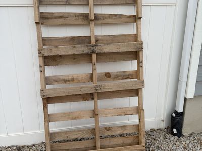 Free Wood Pallet