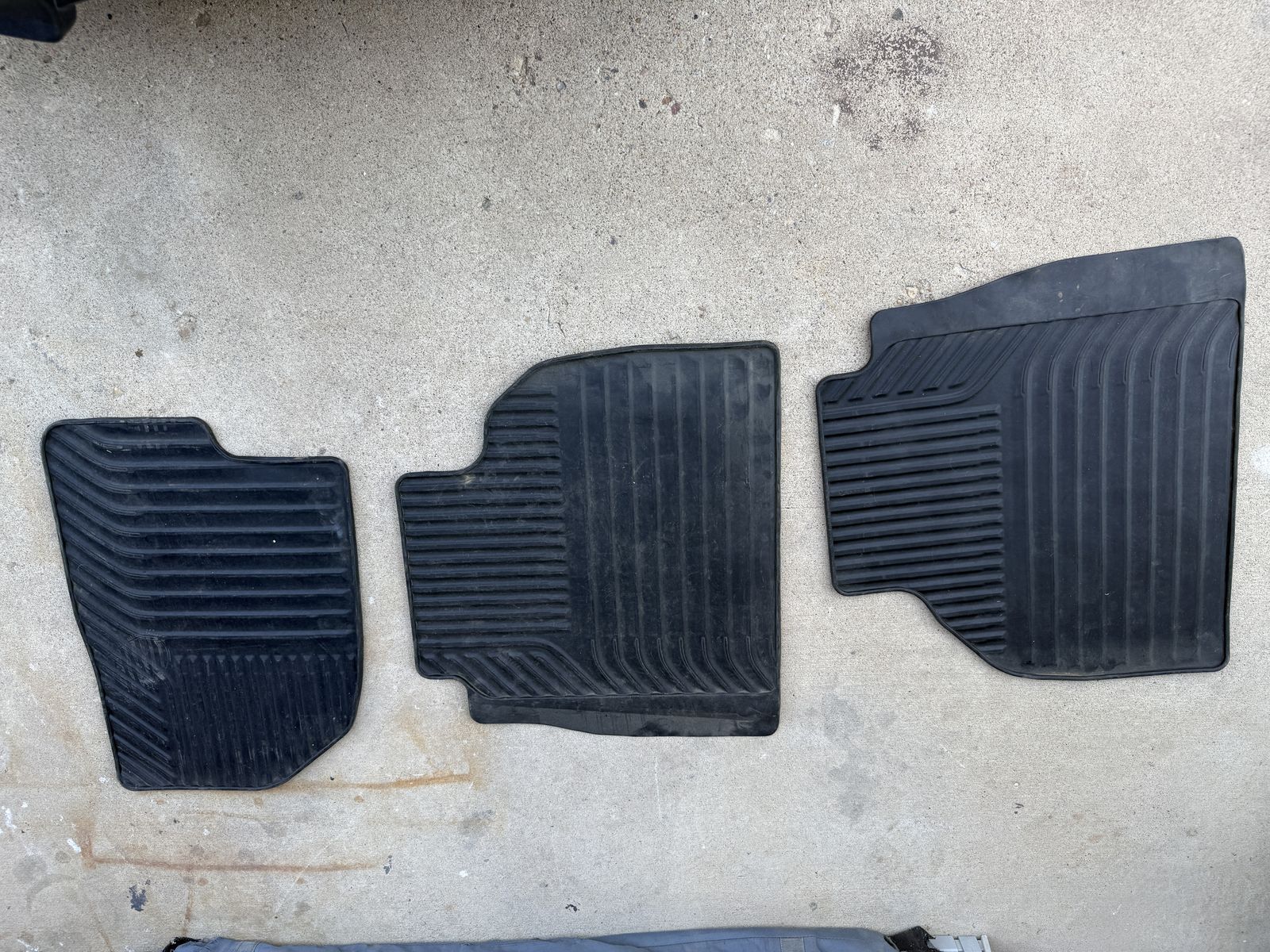 Free Chevrolet Silverado Floor mats