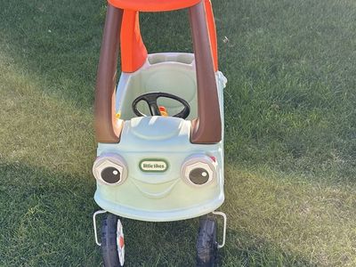 Little Tikes Dinosaur Cozy Coupe Ride-On Toy