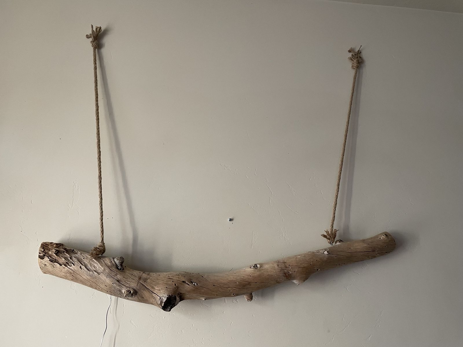 Main image 4