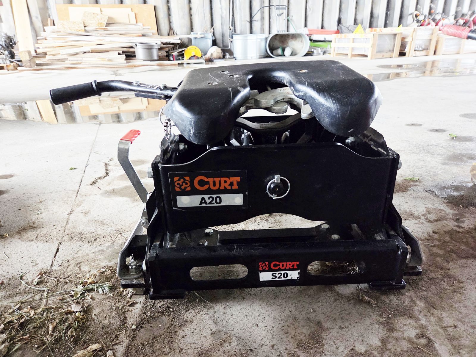 Curt Fifth Wheel Hitch A20 and S20. Puck and Slider