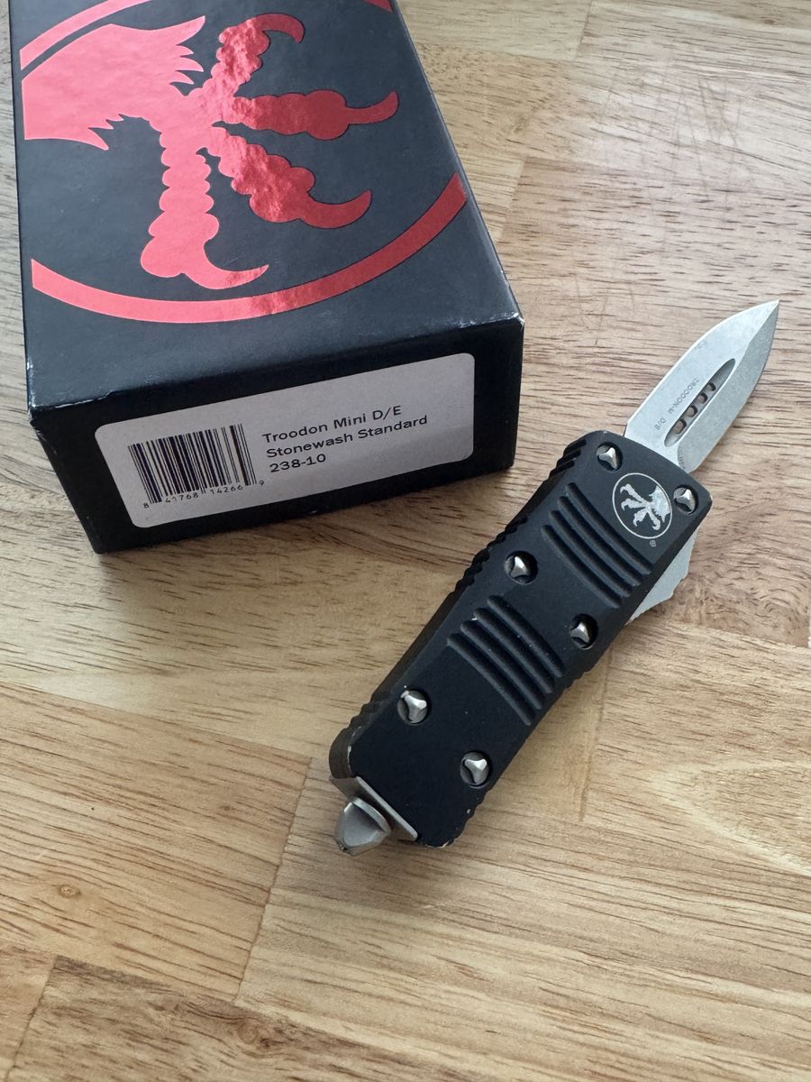 Microtech Knife Collection — 5 Knives, All With Boxes