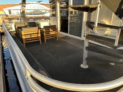 Price Reduced!! 75’x20’ July Week Antelope Marina