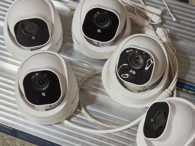 5 POE Reolink outdoor Cameras