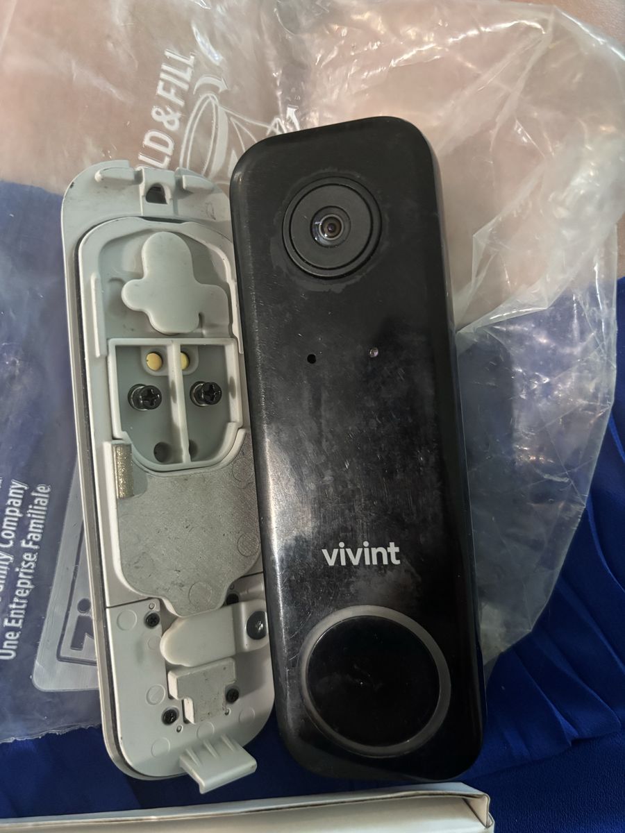 Vivint Smart Doorbell Camera - Used Home Security